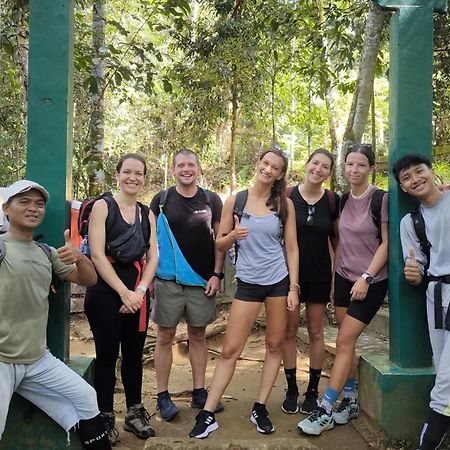 Sama Sama Homestay & Trekking Only Stay Here Book Trekking And Transport With Us Bukit Lawang Eksteriør billede