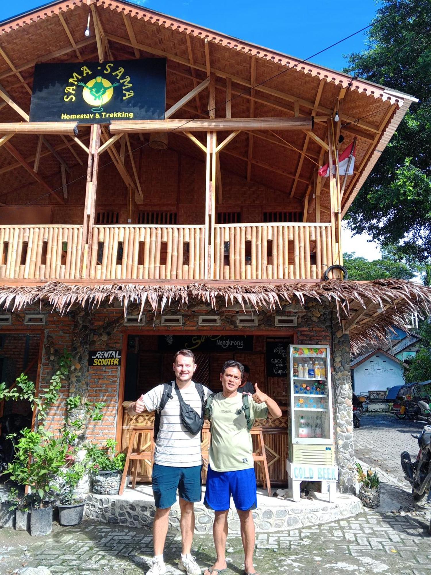Sama Sama Homestay & Trekking Only Stay Here Book Trekking And Transport With Us Bukit Lawang Eksteriør billede