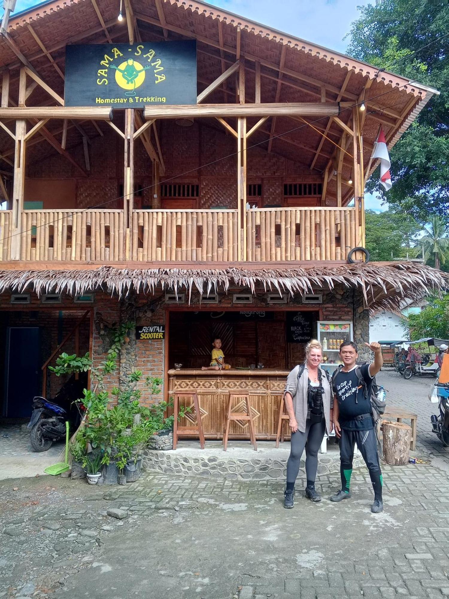 Sama Sama Homestay & Trekking Only Stay Here Book Trekking And Transport With Us Bukit Lawang Eksteriør billede
