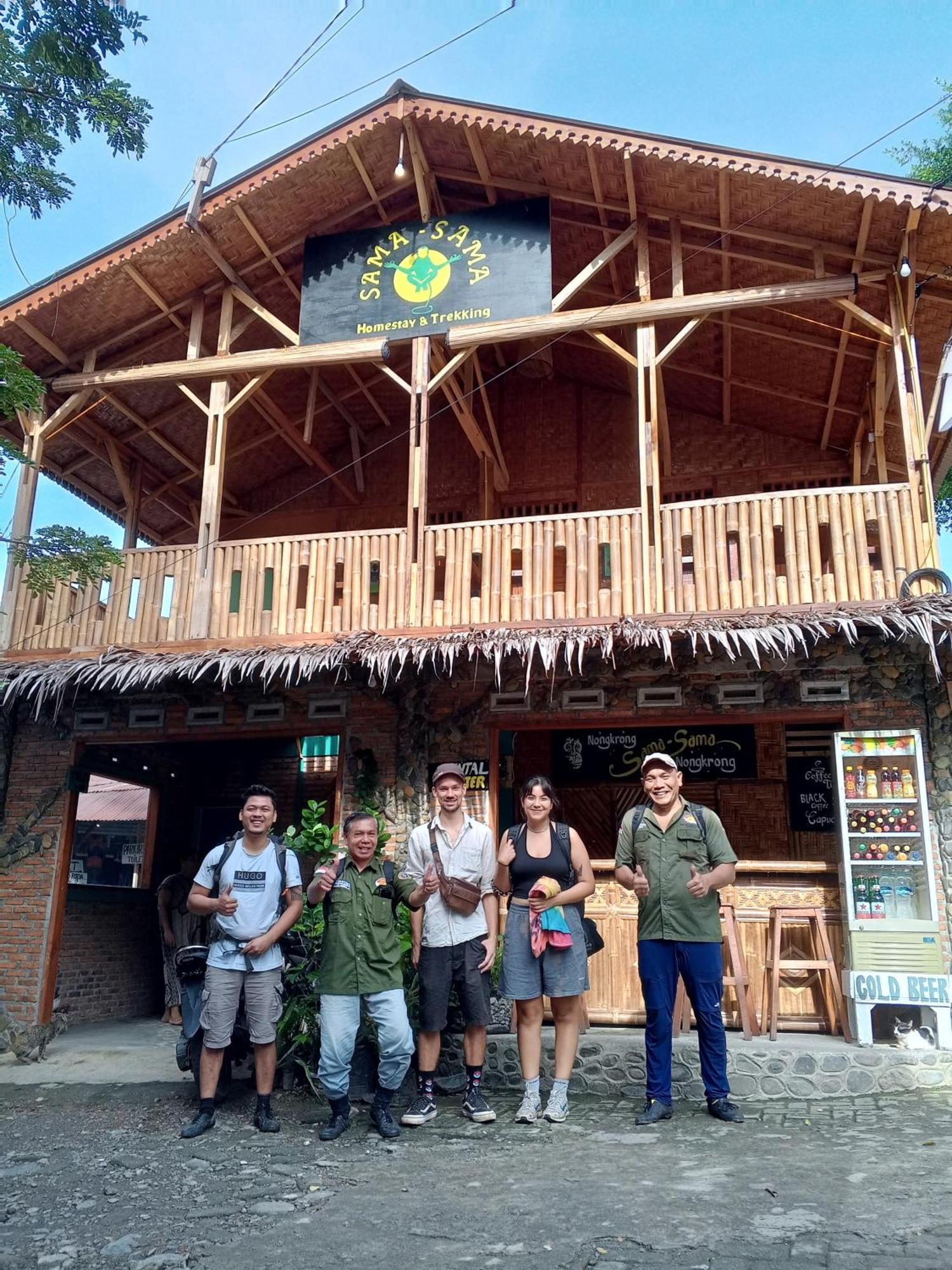Sama Sama Homestay & Trekking Only Stay Here Book Trekking And Transport With Us Bukit Lawang Eksteriør billede